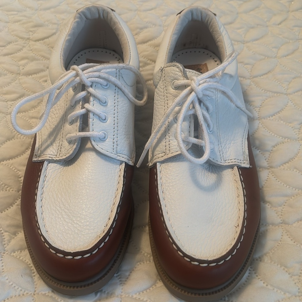Eastland Women’s Golf Shoes Soft Leather EUC Like New Size 9 Medium